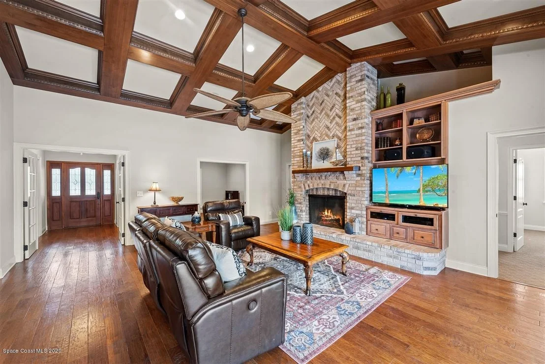 Photo of 437 Oriole Lane
