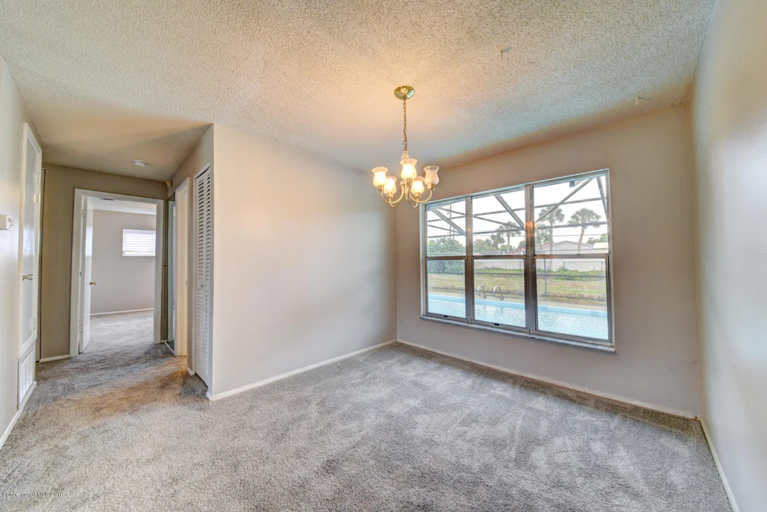 Photo of 909 Jefferson Road