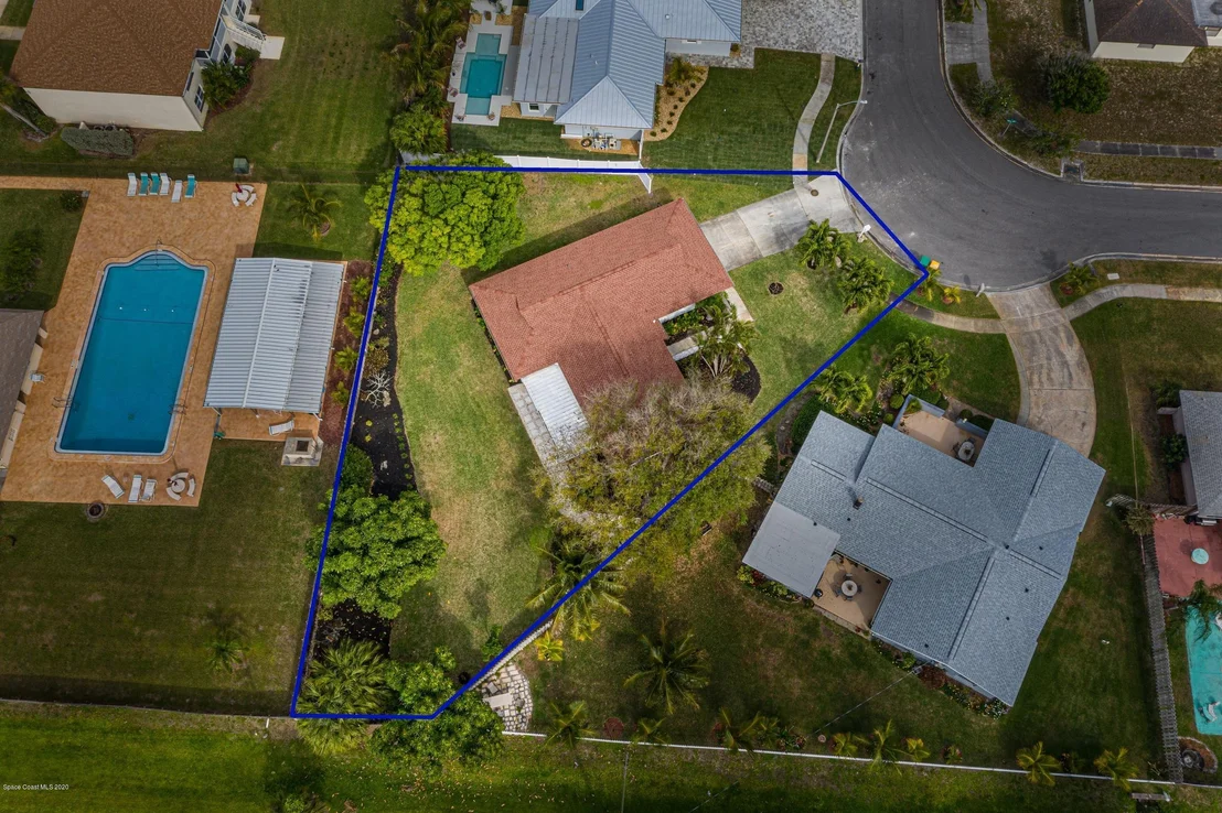 Photo of 541 Biscayne Drive