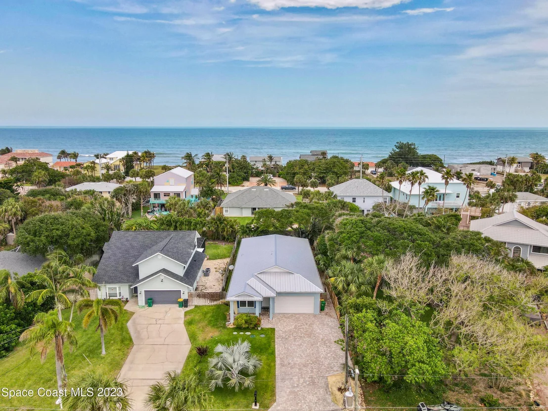 Photo of 6775 Angeles Road