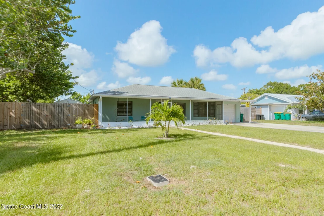 Photo of 505 Coral Drive