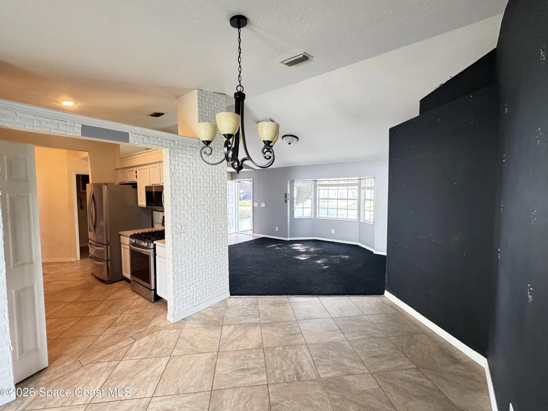 Photo of 5113 Cocoplum Avenue