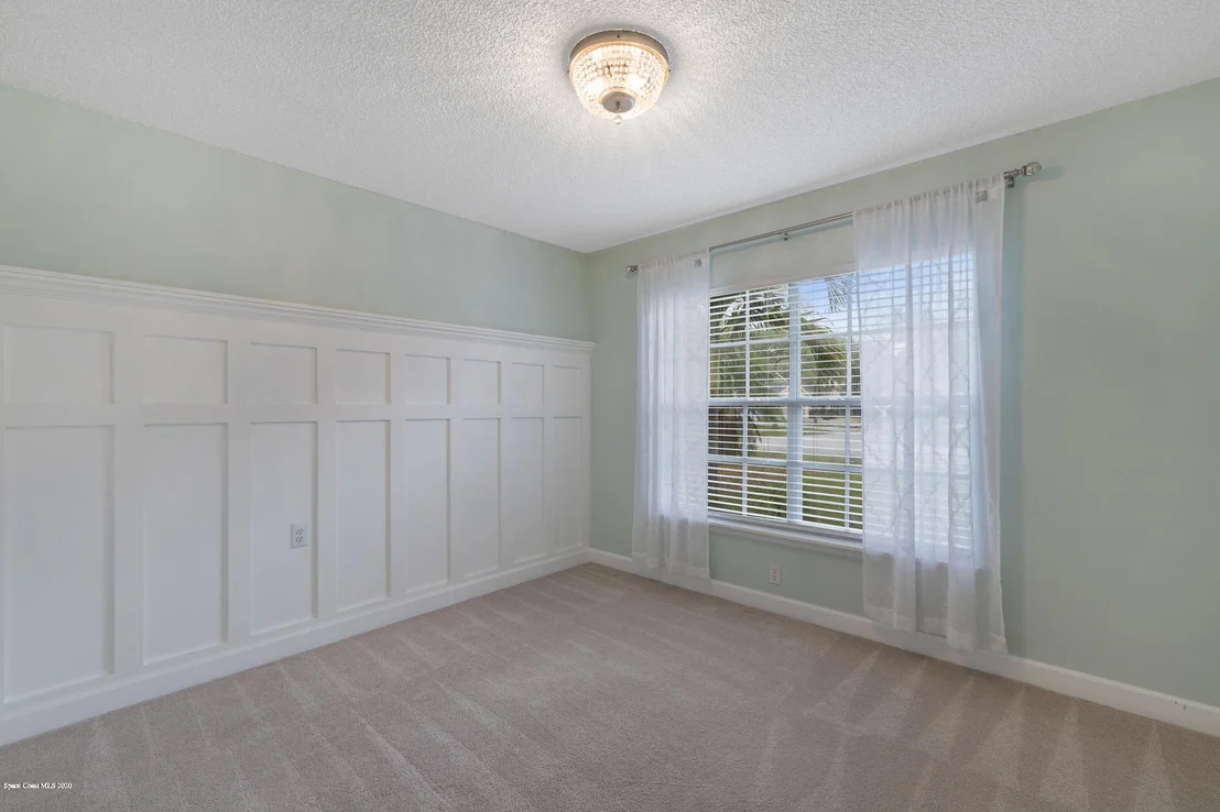 Photo of 1491 Crane Creek Boulevard