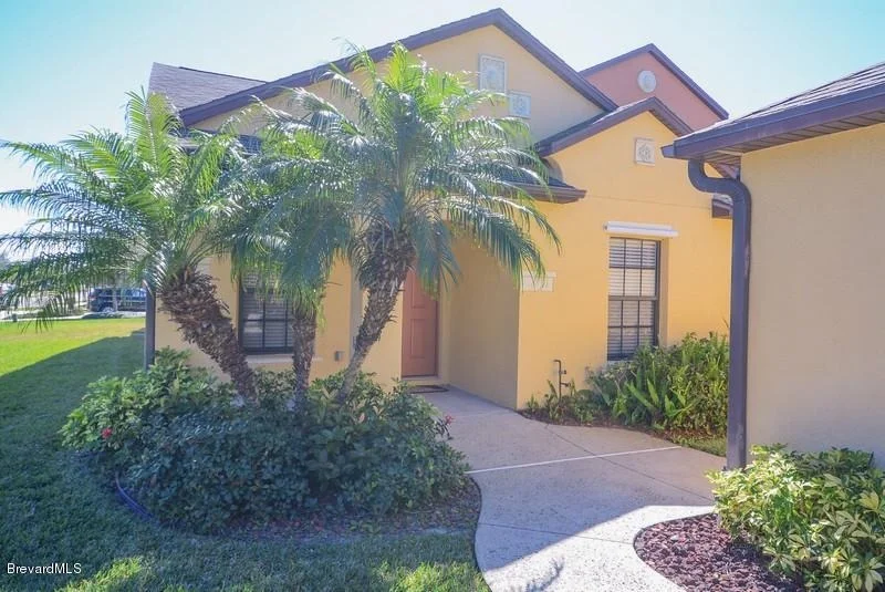 Photo of Unit 106 at 785 Luminary Circle