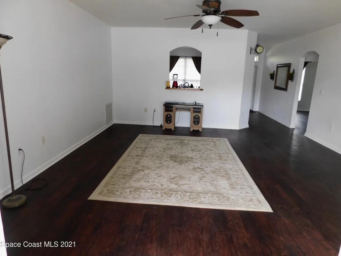 Photo of 236 Dailey Street SE