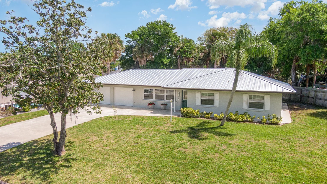 Photo of 949 W Whitmire Drive