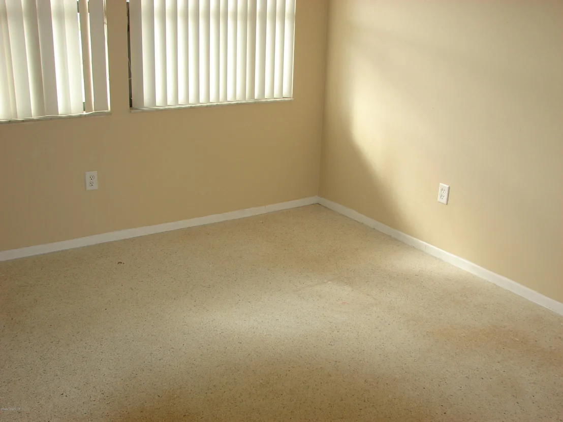 Photo of 2979 Chipper Drive NE