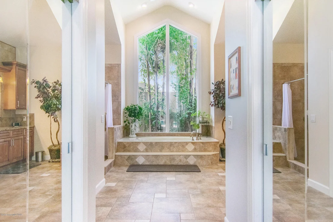Photo of 717 Oak Park Drive