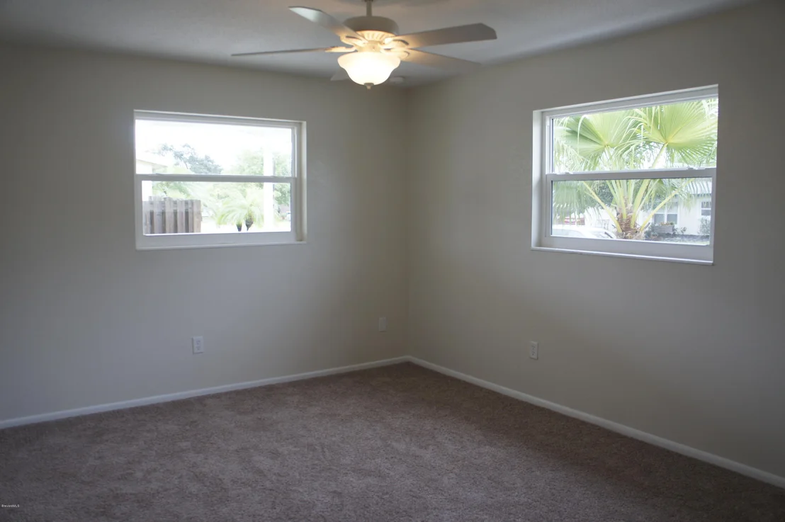 Photo of 566 W Cadillac Circle
