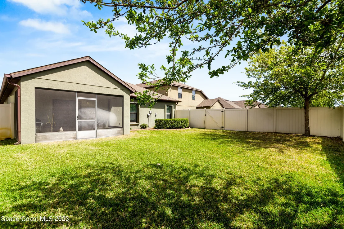 Photo of 980 Dillard Drive SE