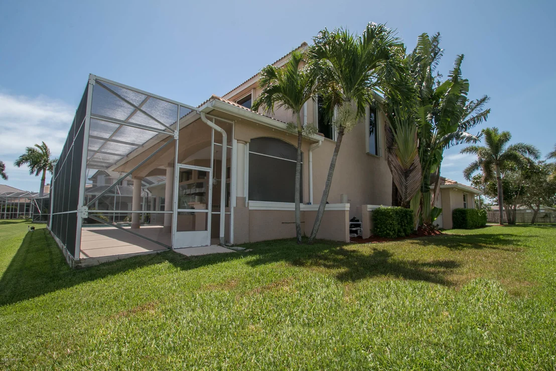 Photo of 282 Flanders Drive