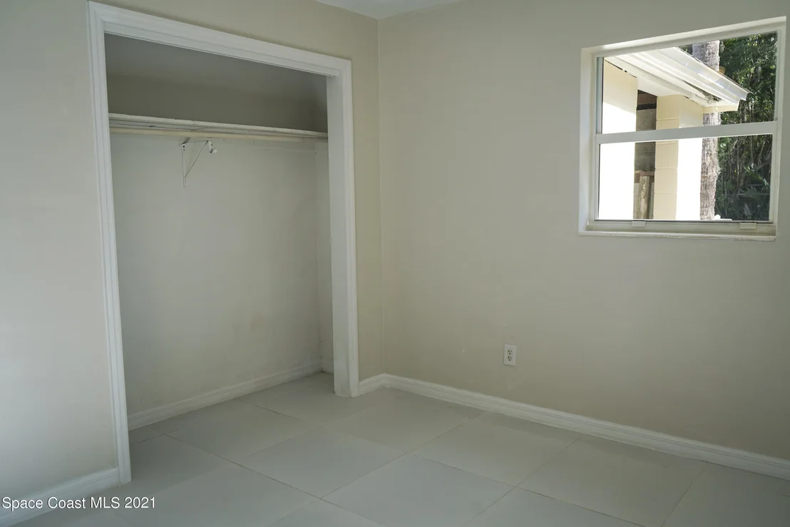 Photo of 80 Katherine Boulevard
