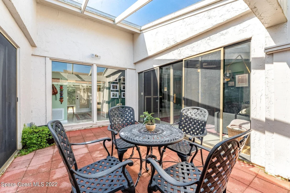 Photo of 307 Myrtlewood Road