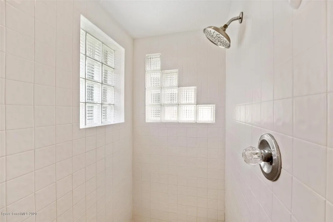 Photo of 933 Osprey Lane
