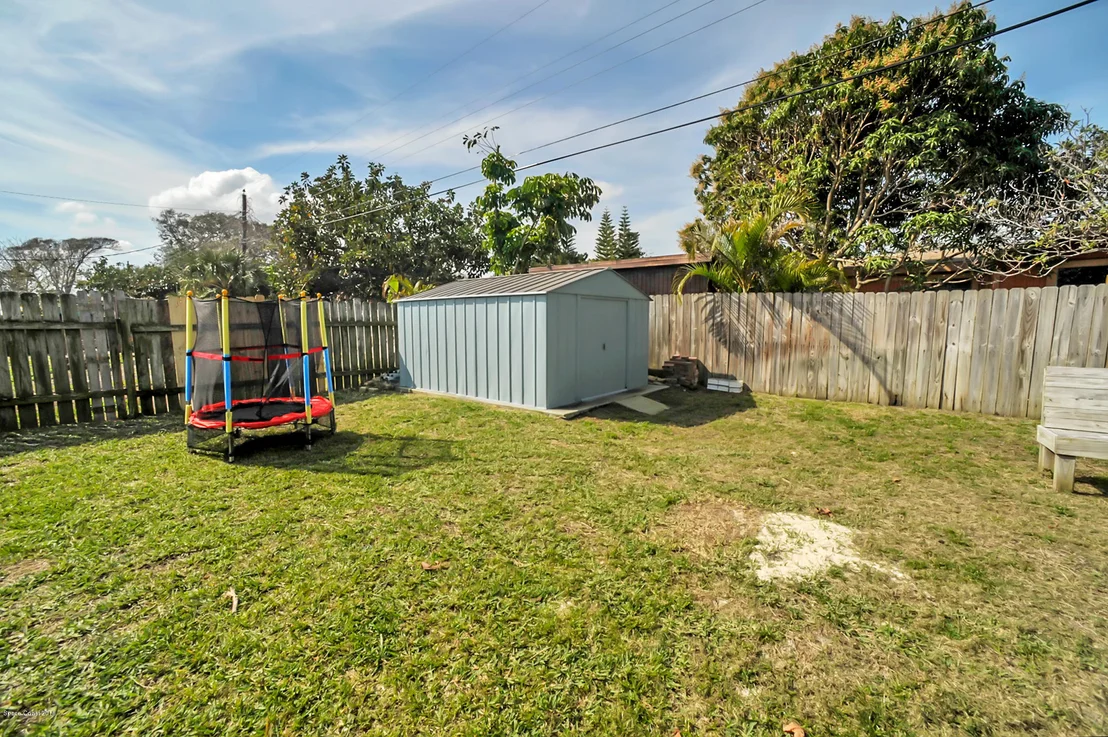 Photo of 1182 NE Bianca Drive NE