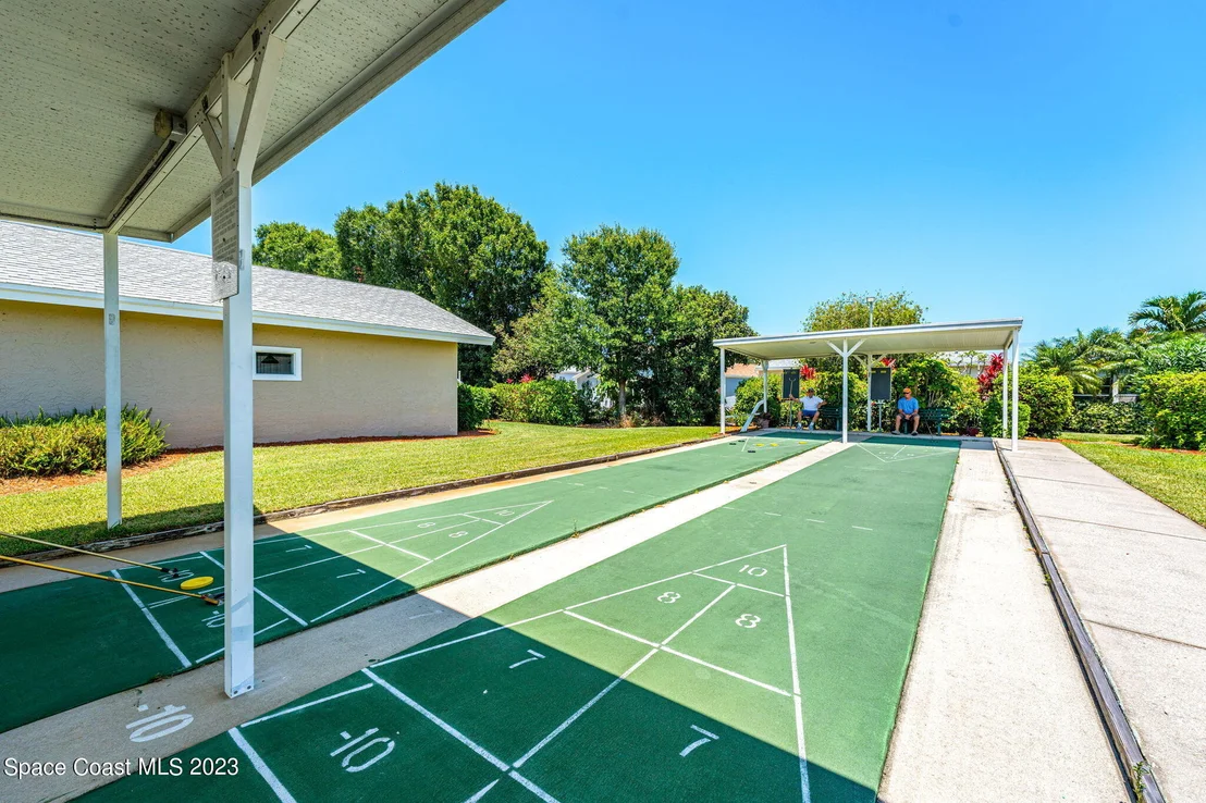 Photo of 840 Cross Lake Drive