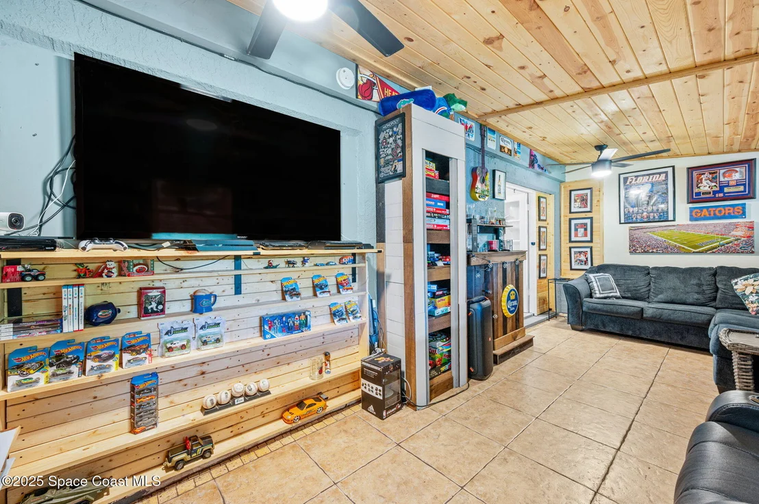 Photo of 6444 Pleasant Avenue
