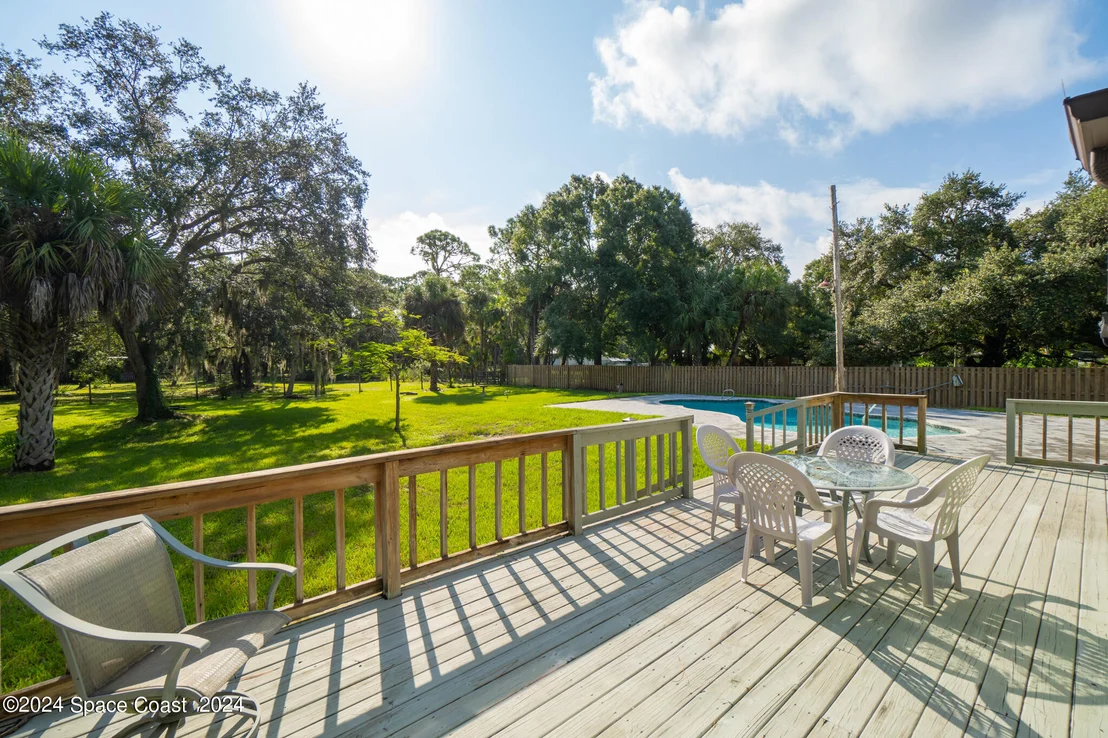 Photo of 3893 Burton Road