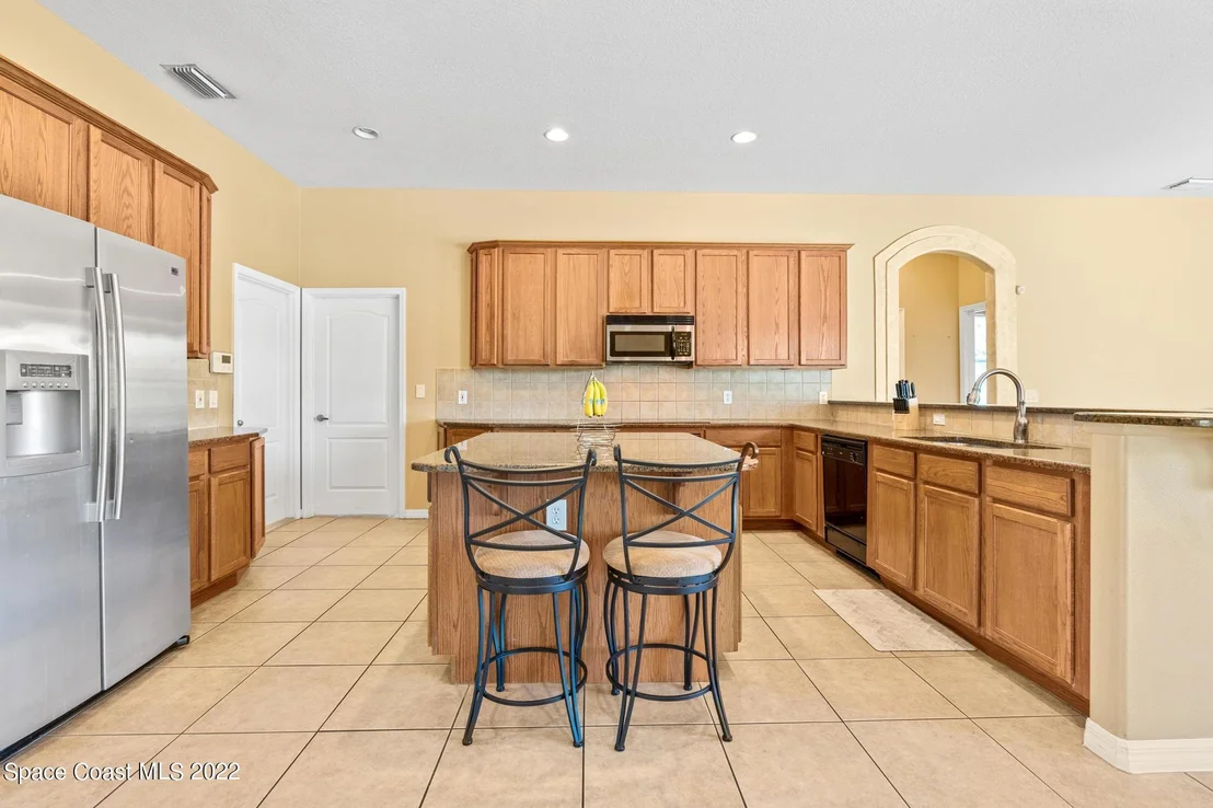 Photo of 3407 Peninsula Circle