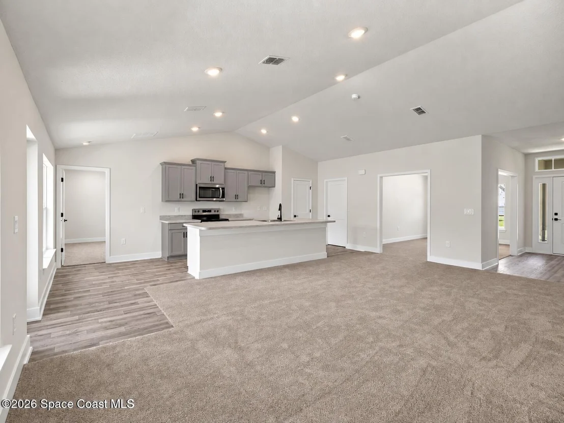Photo of 1572 Talbott Street SE