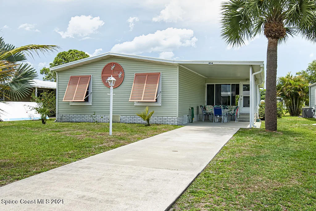 Photo of 856 Waterway Dr Drive