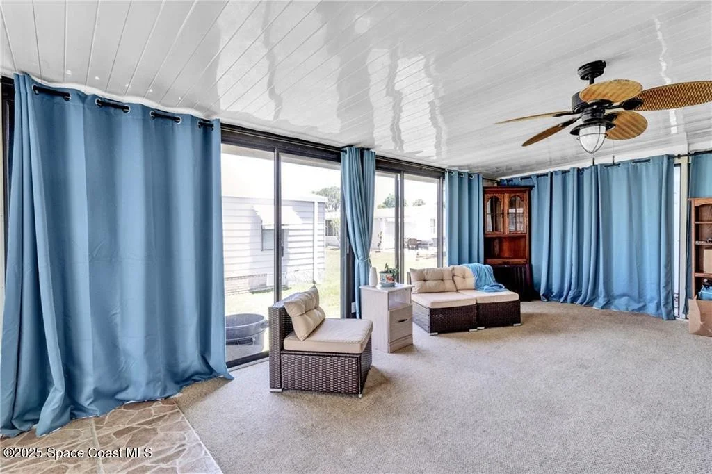 Photo of 729 Gladiolus Drive