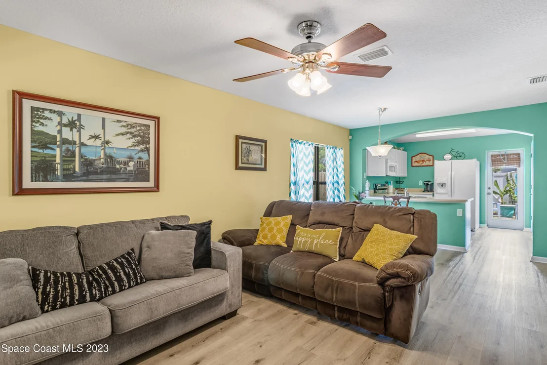 Photo of Unit 101 at 910 Luminary Circle