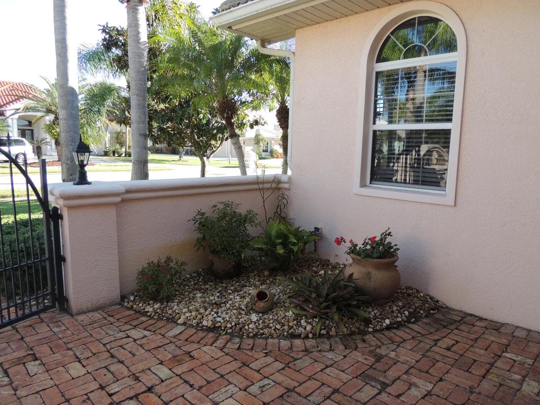 Photo of 704 Palmer Way