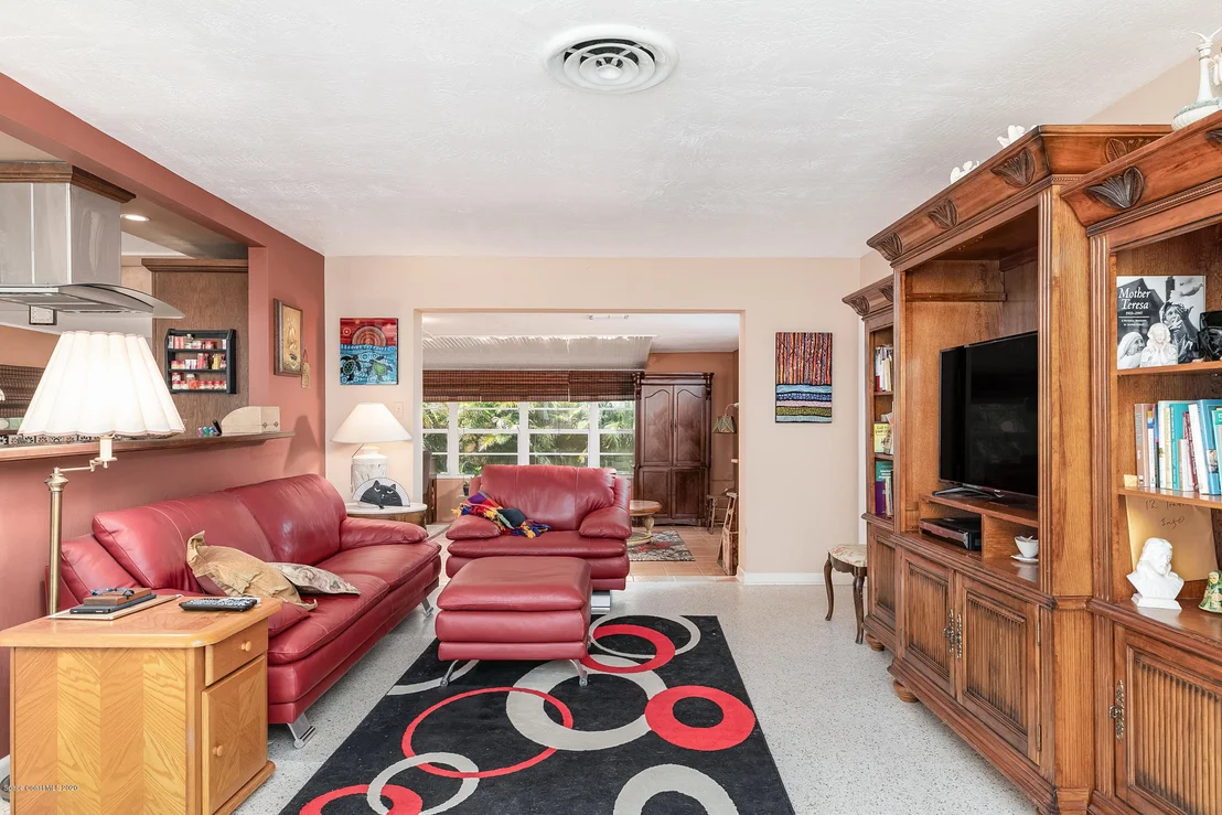 Photo of 317 Jupiter Drive