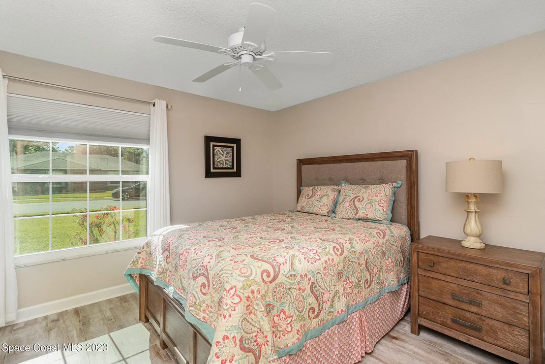 Photo of 833 Pine Shadows Avenue