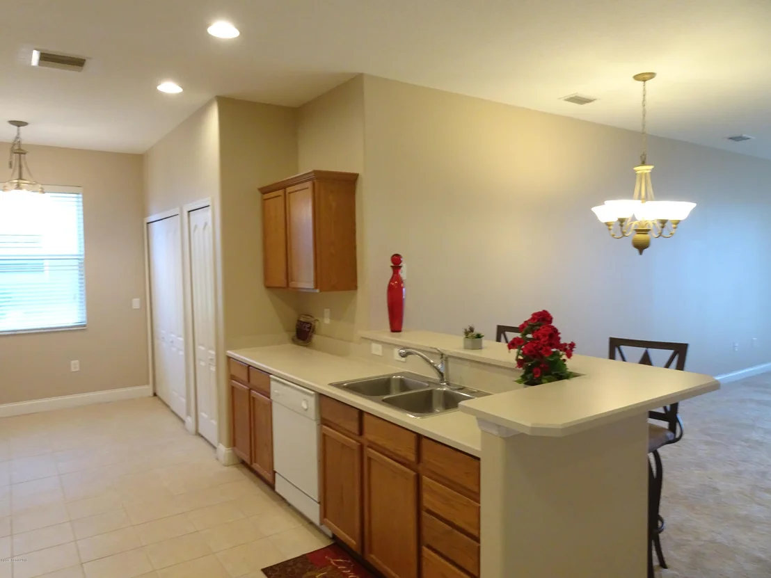 Photo of 2270 Bridgeport Circle