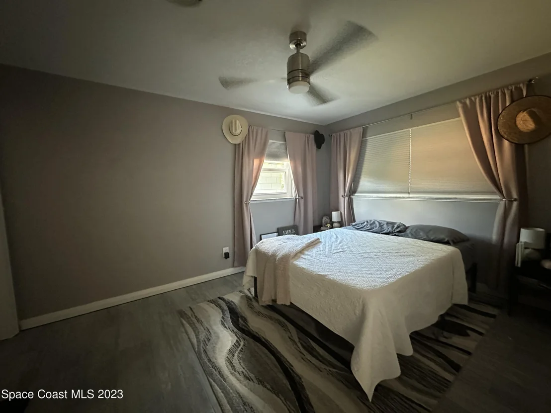 Photo of 989 Cardon Drive