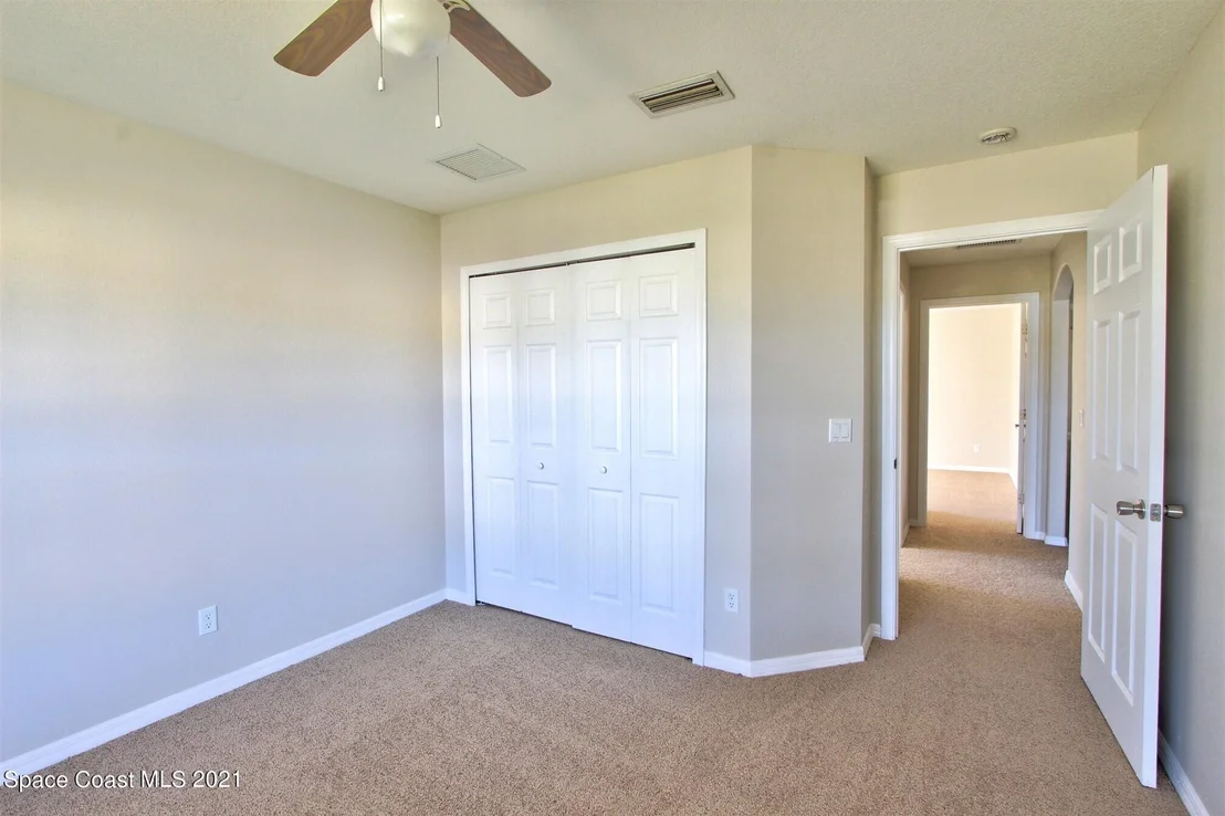 Photo of 932 Tavernier Circle NE