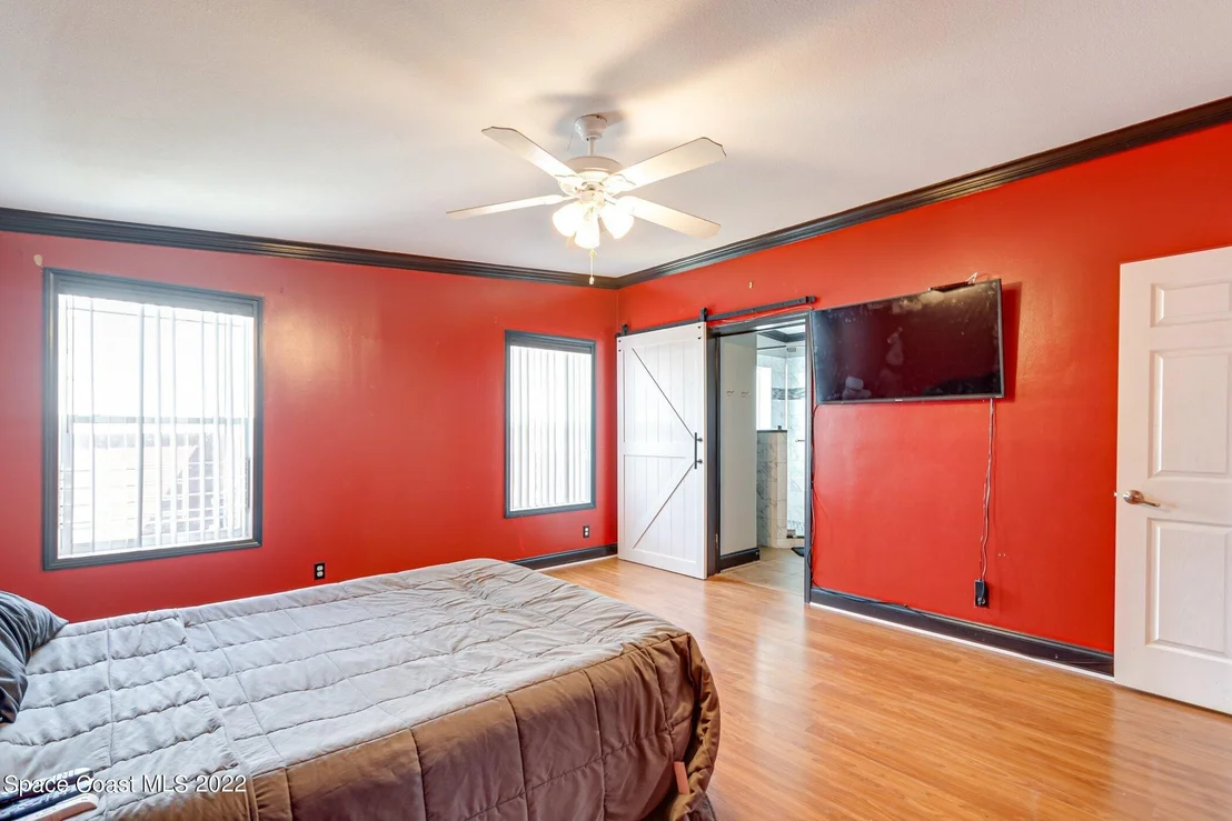 Photo of 1075 Lindholm Place