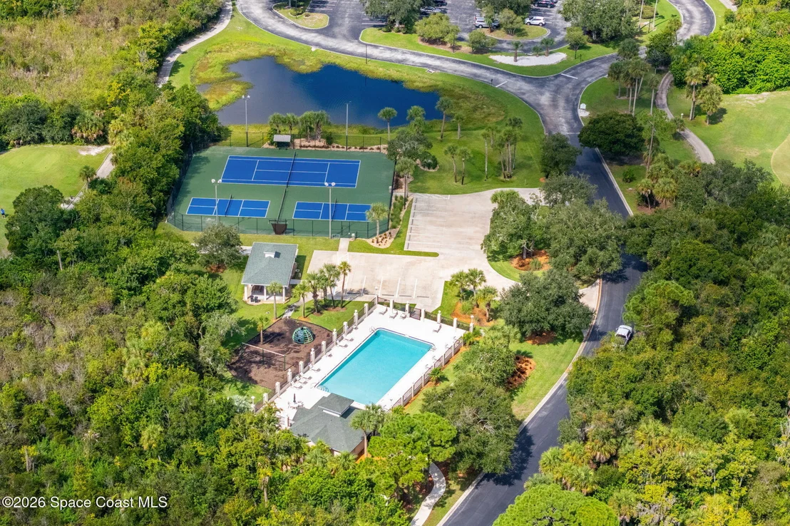 Photo of 804 Chatsworth Drive
