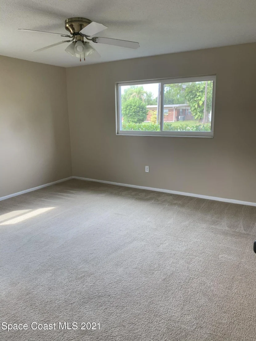 Photo of 6033 Palm Street