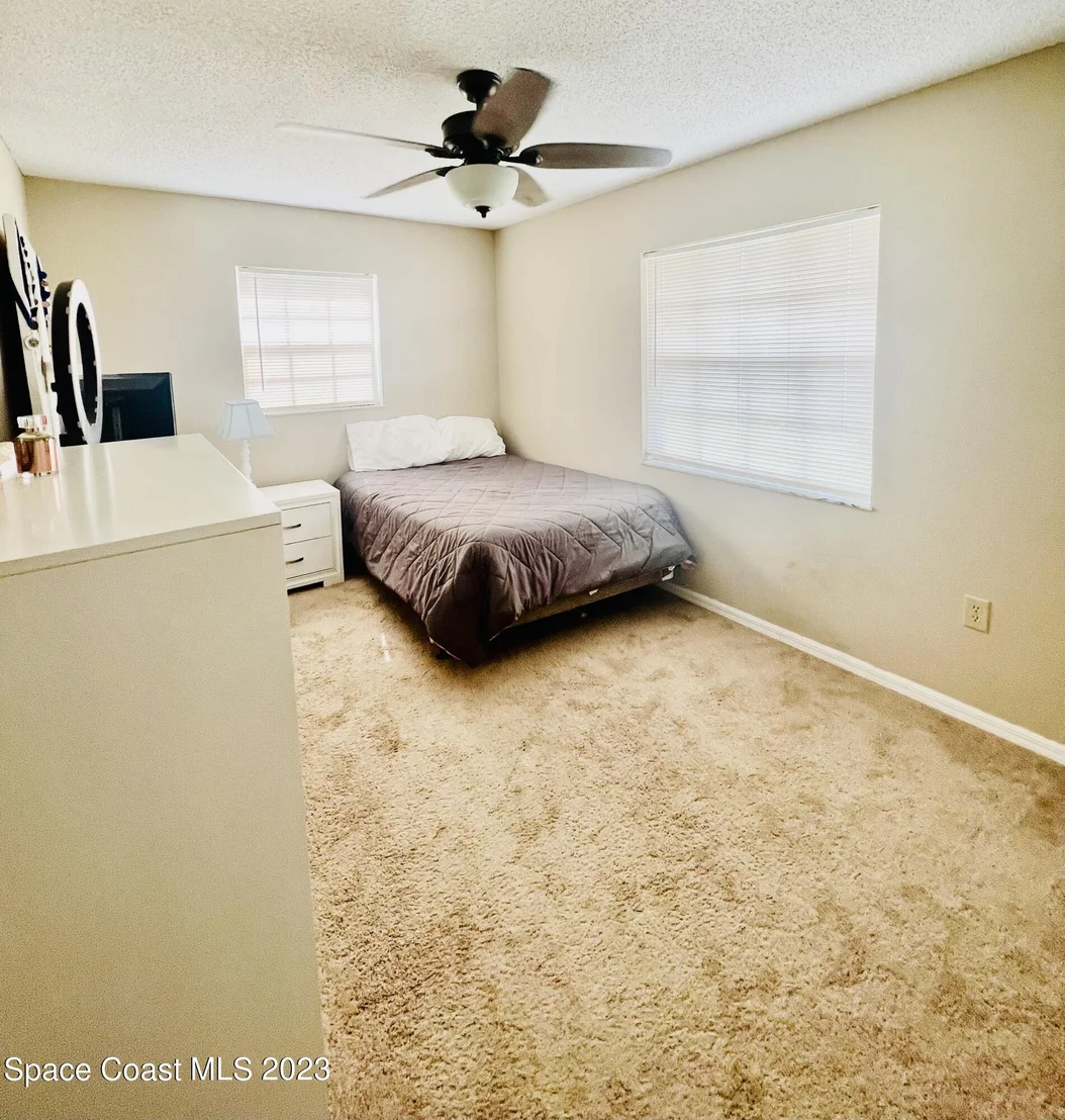 Photo of 3769 Jupiter Boulevard SE