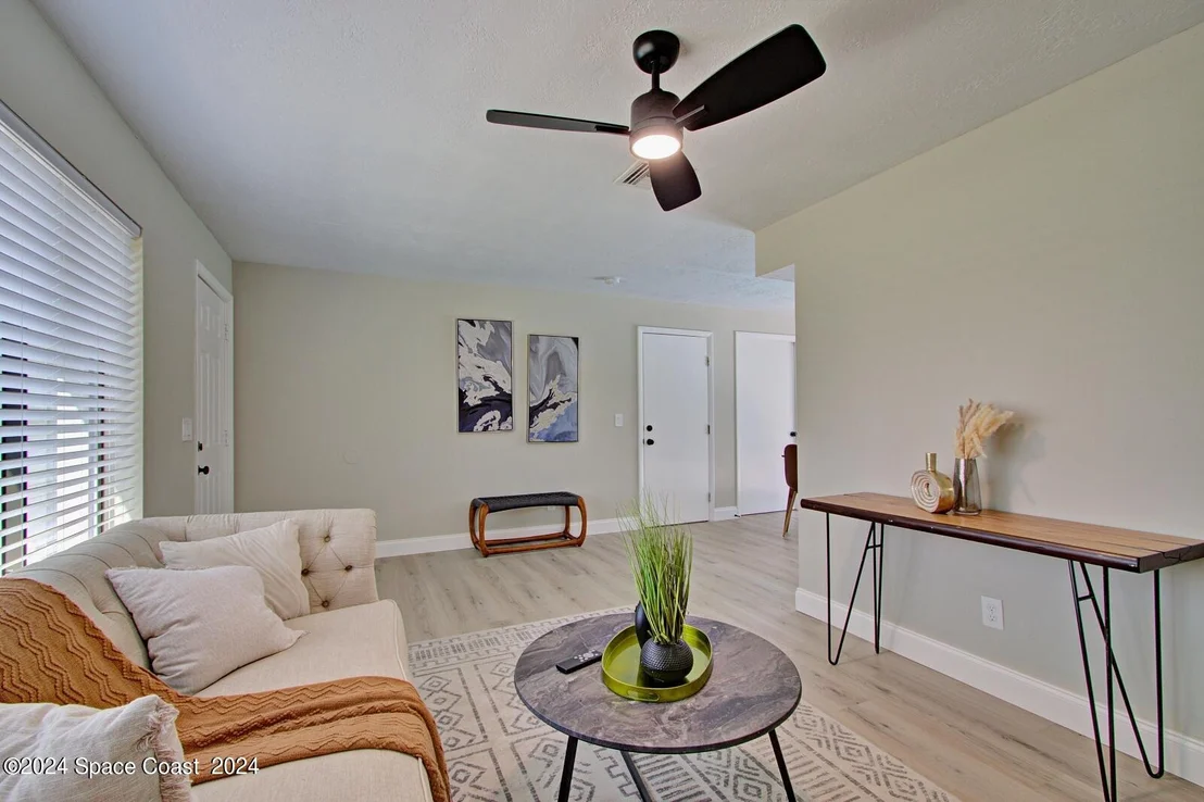 Photo of 1050 Barclay Drive
