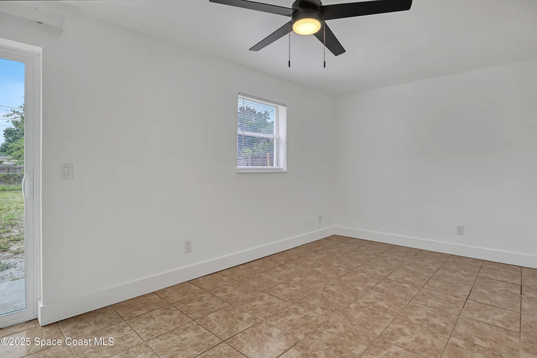 Photo of 2152 Post Road
