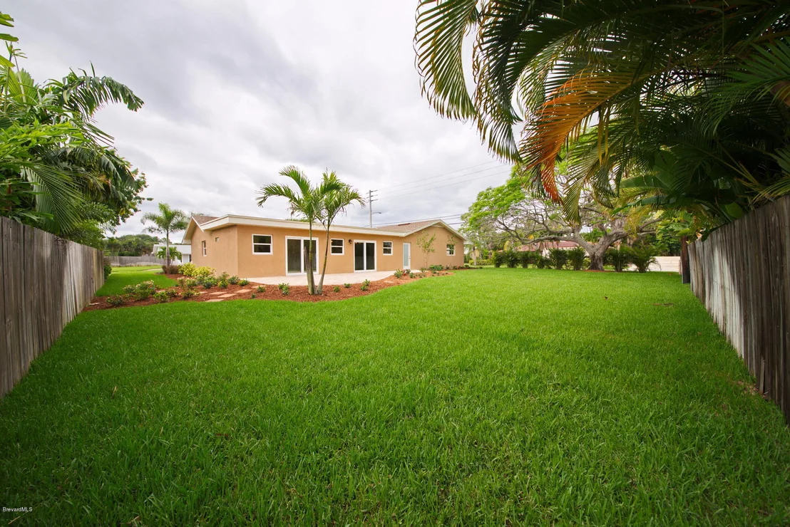 Photo of 516 Banyan Way