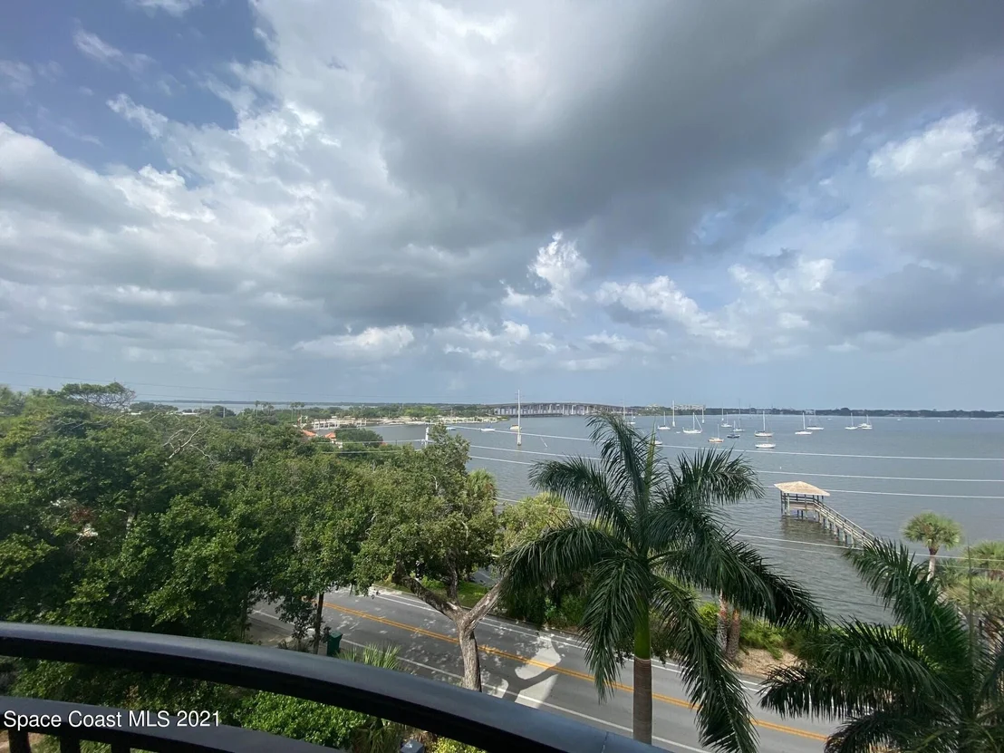 Photo of Unit 501 at 21 Riverside Drive