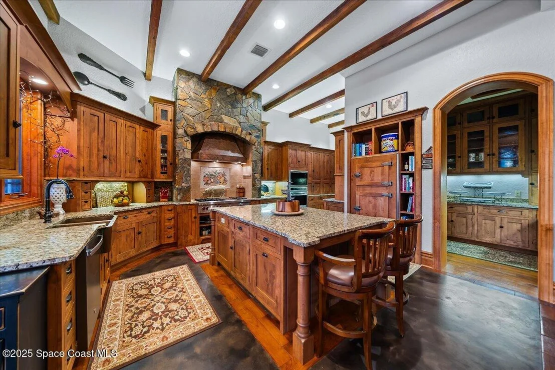Photo of 586 Wethersfield Place