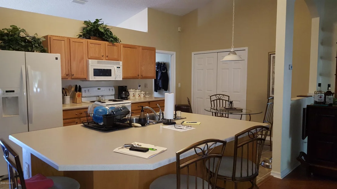 Photo of 2259 Cogan Drive SE