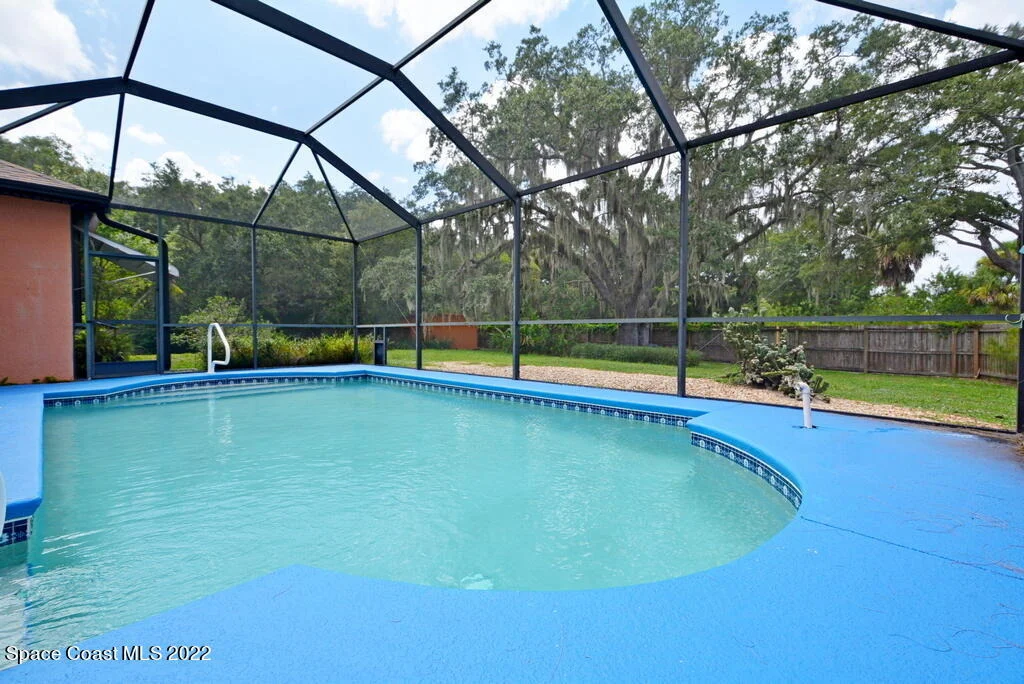 Photo of 3190 Aurora Road