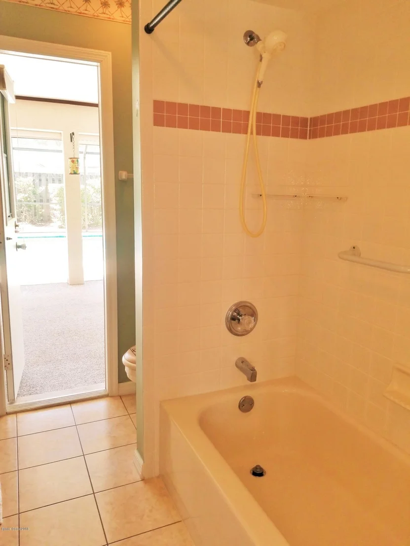 Photo of 283 Twin Lakes Road