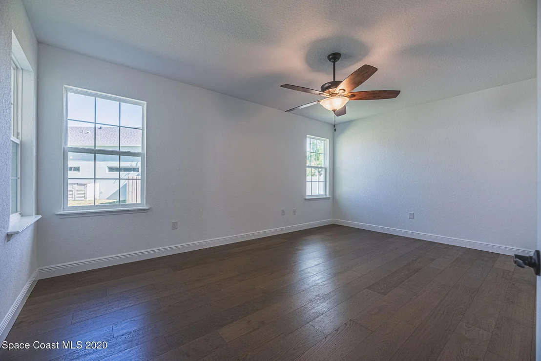 Photo of 431 Crescent Drive