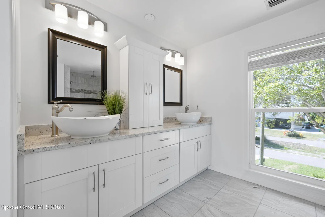 Photo of 538 Sunset Boulevard