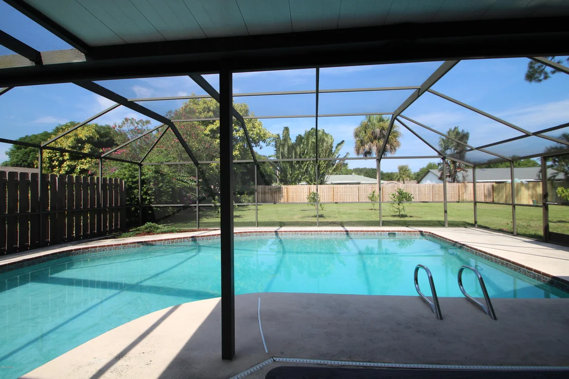 Photo of 2700 FOREST Drive