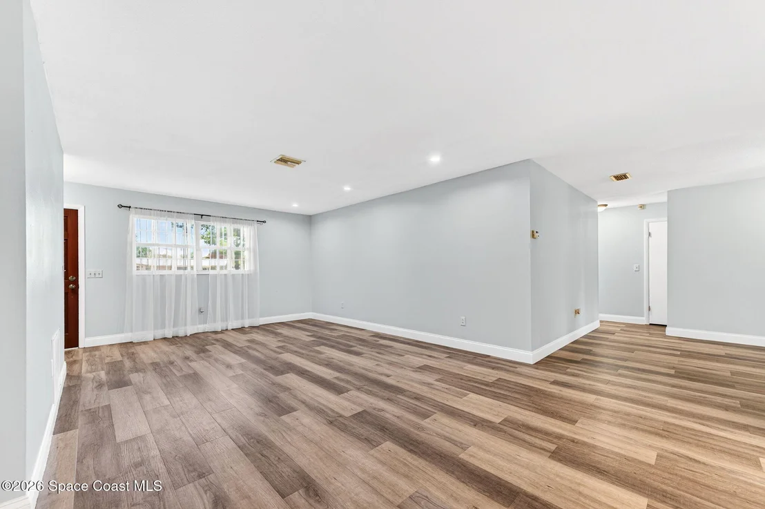 Photo of 1471 Caribbean Drive