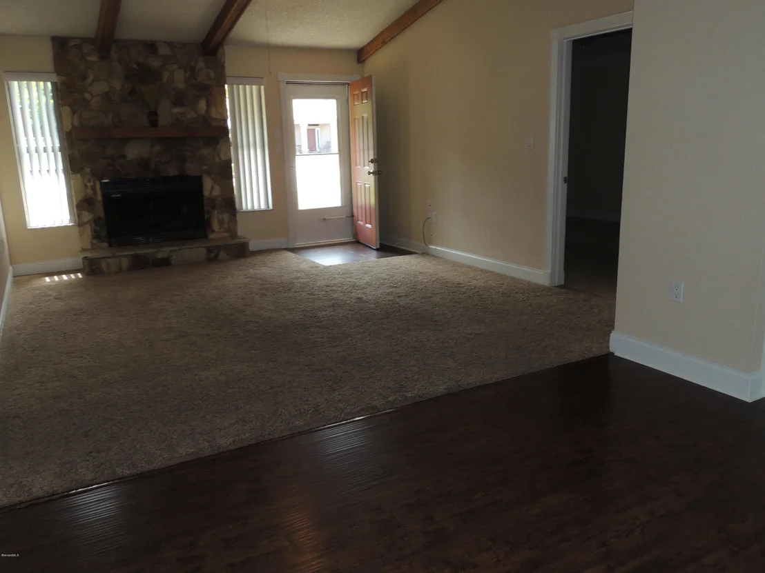 Photo of 6945 Marvin Avenue